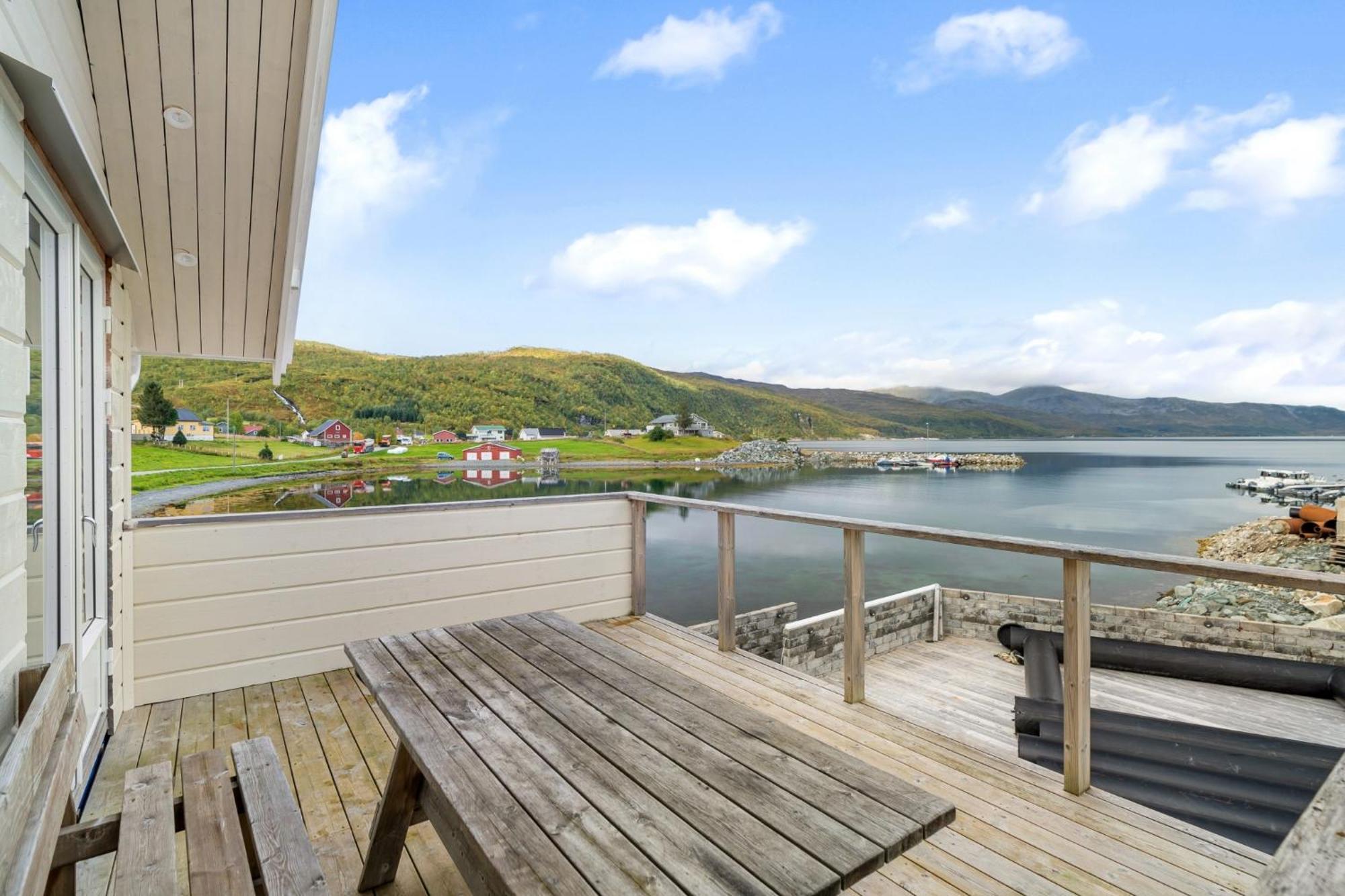 Karlsøy Camp Auroraヴィラ エクステリア 写真